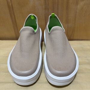 OOFOS Tan Slip-On Sneakers